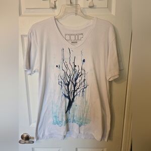 UNIF White V-Neck Tee with Blue Watercolor Drip Print Size Xl